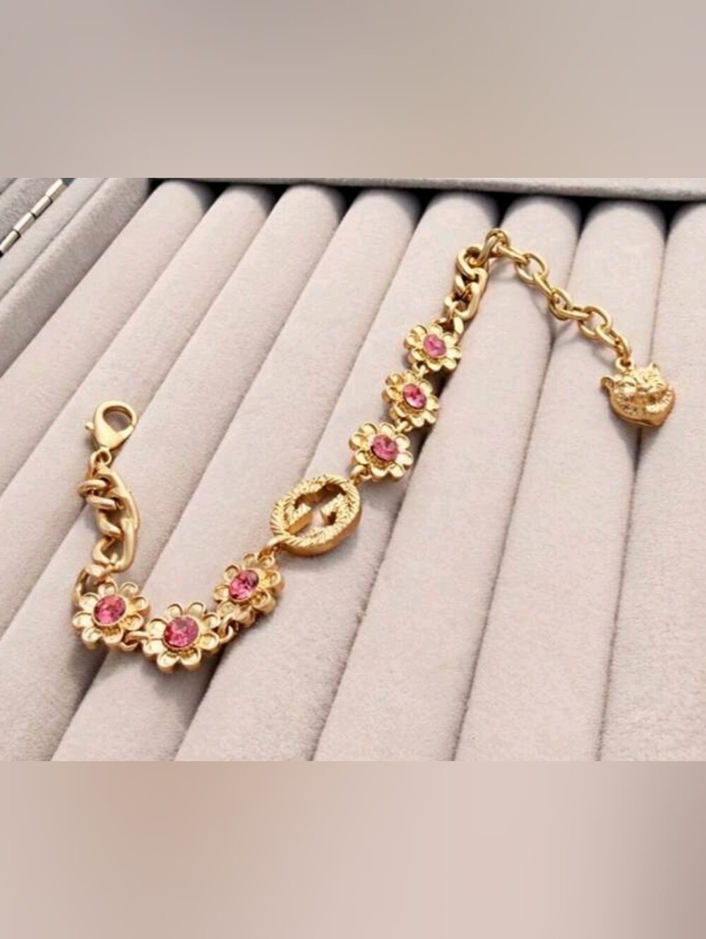 Luxury Jewelry - Picture 4 of 8